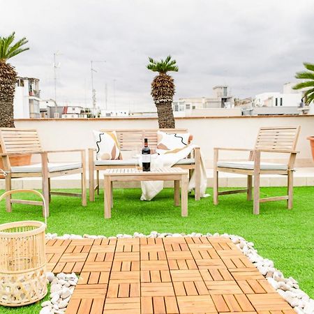 Апартаменты Apulialux Private 100Mq Rooftop Oasis W Jacuzzi Бари Экстерьер фото