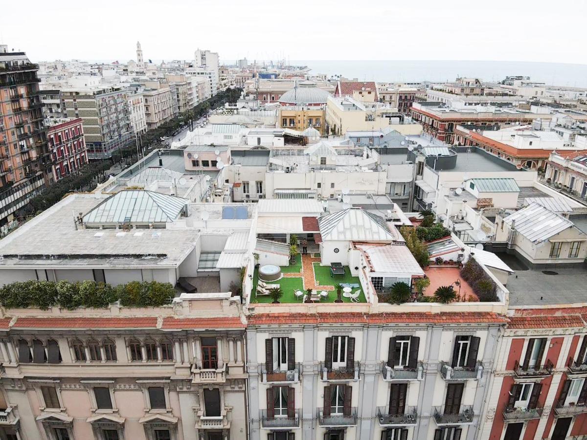Апартаменты Apulialux Private 100Mq Rooftop Oasis W Jacuzzi Бари Экстерьер фото